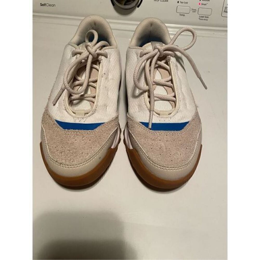 Sorel Sneakers (SZ 5.5)